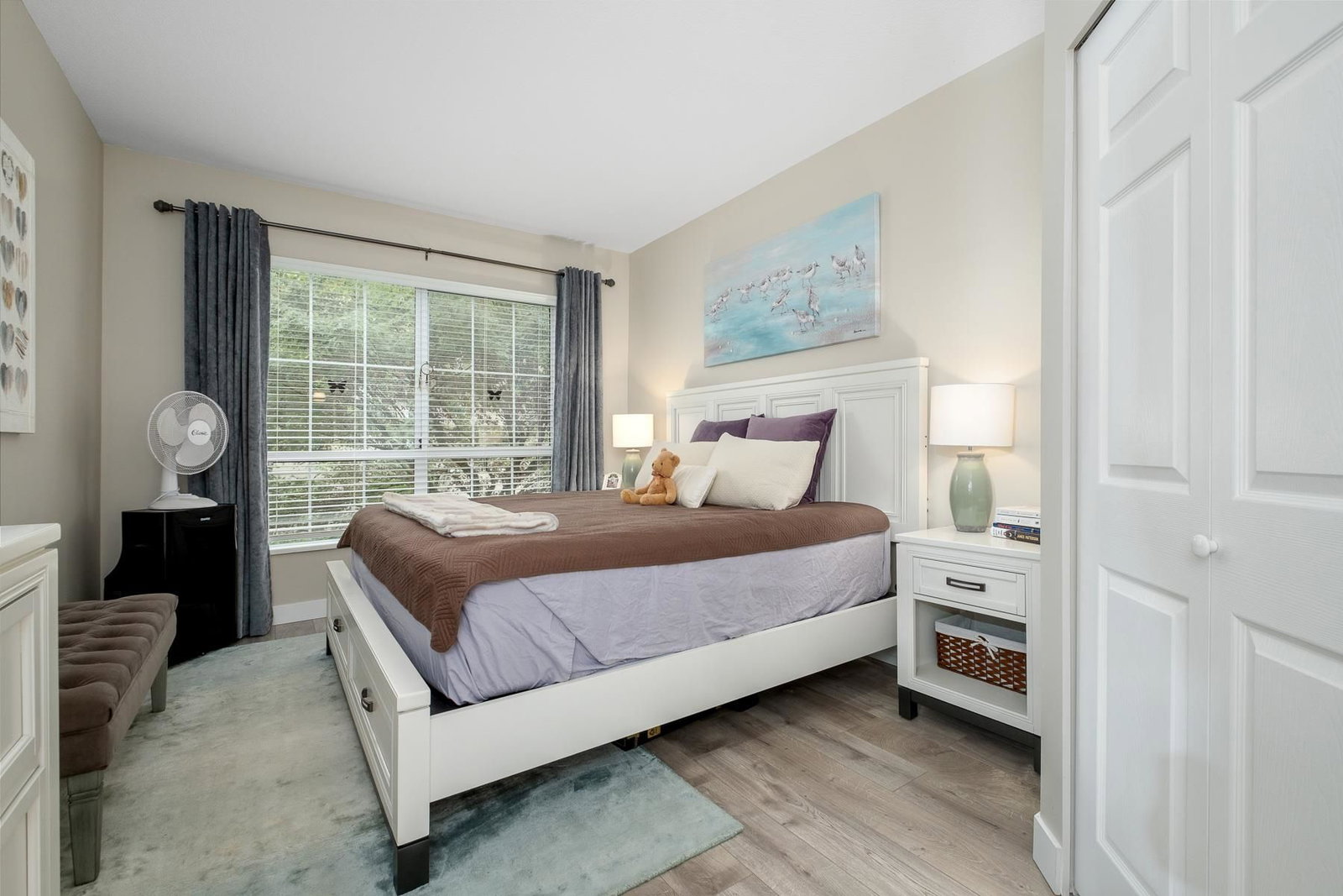 Listing Image 17