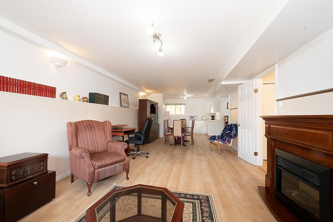 Listing Image 20