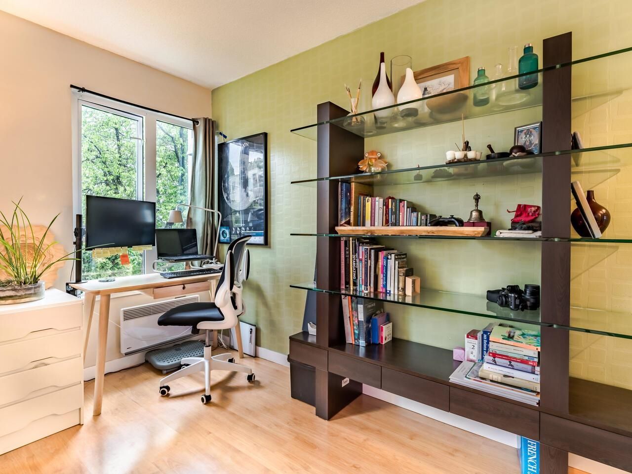 Listing Image 5