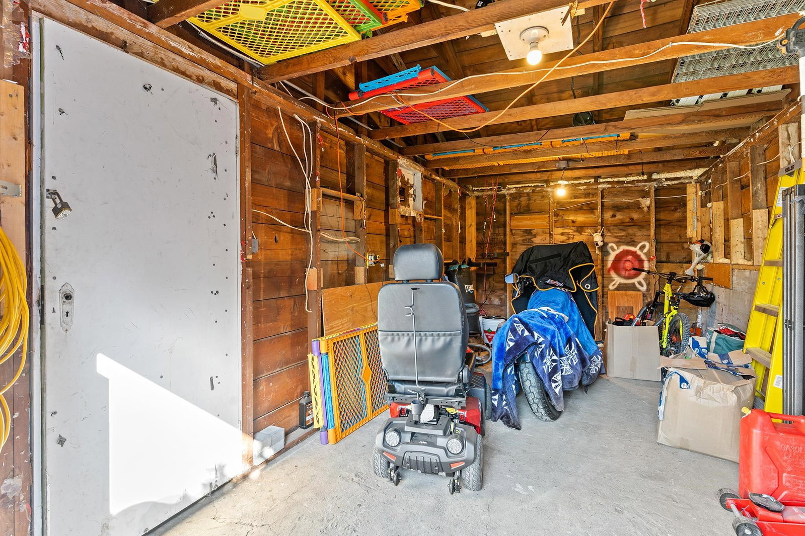 Listing Image 17
