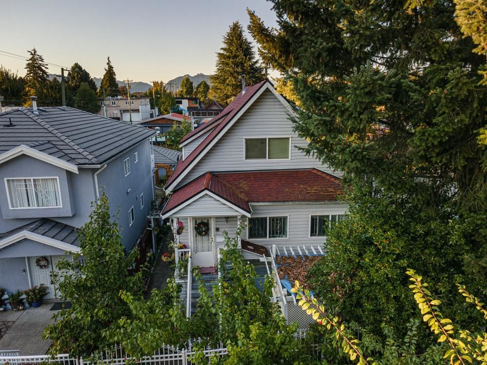 Listing Image 9