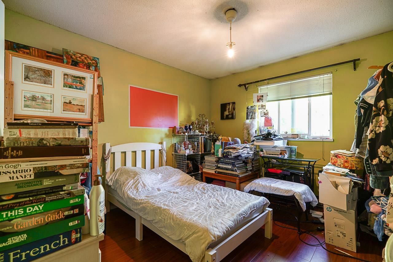 Listing Image 14