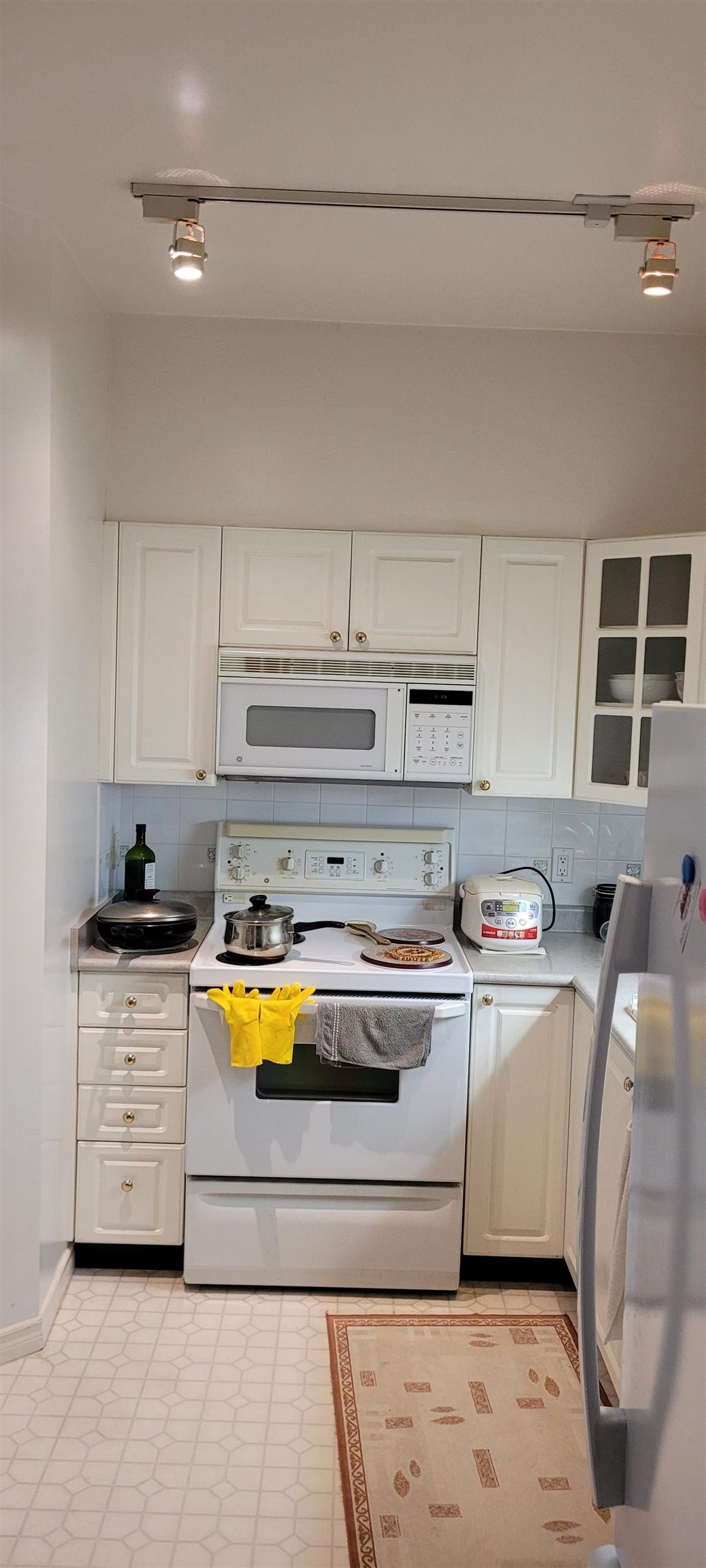 Listing Image 10