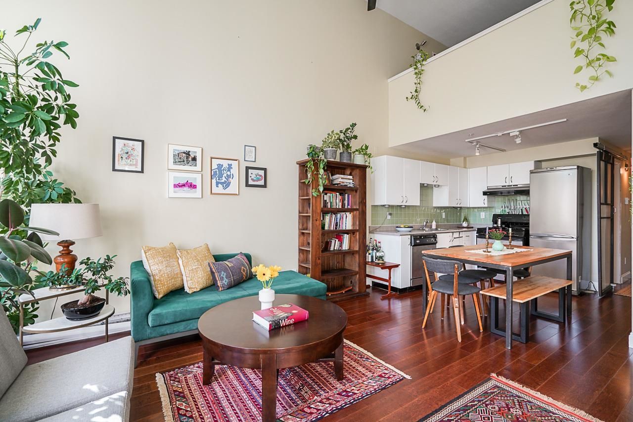 Listing Image 11