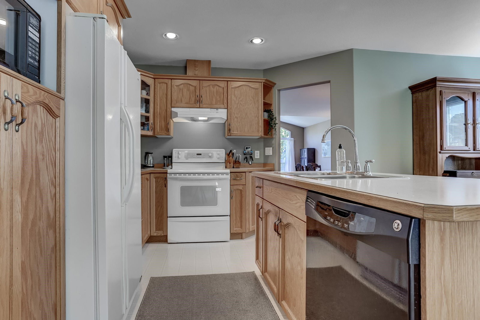 Listing Image 13