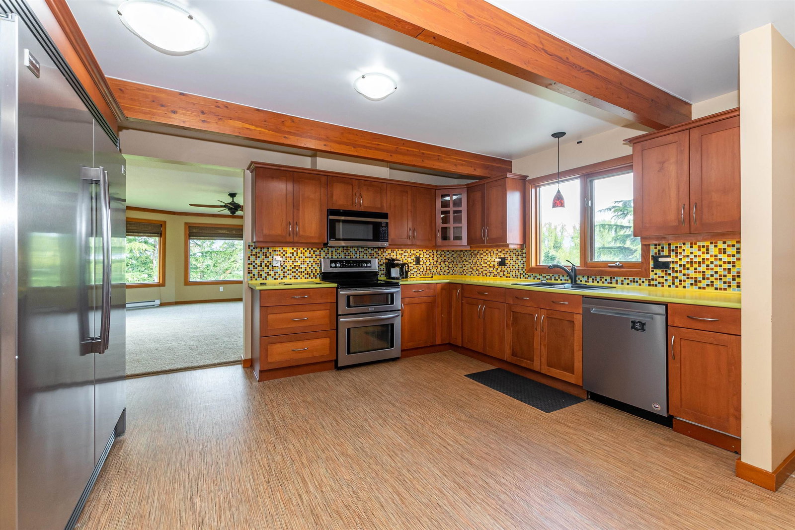 Listing Image 9