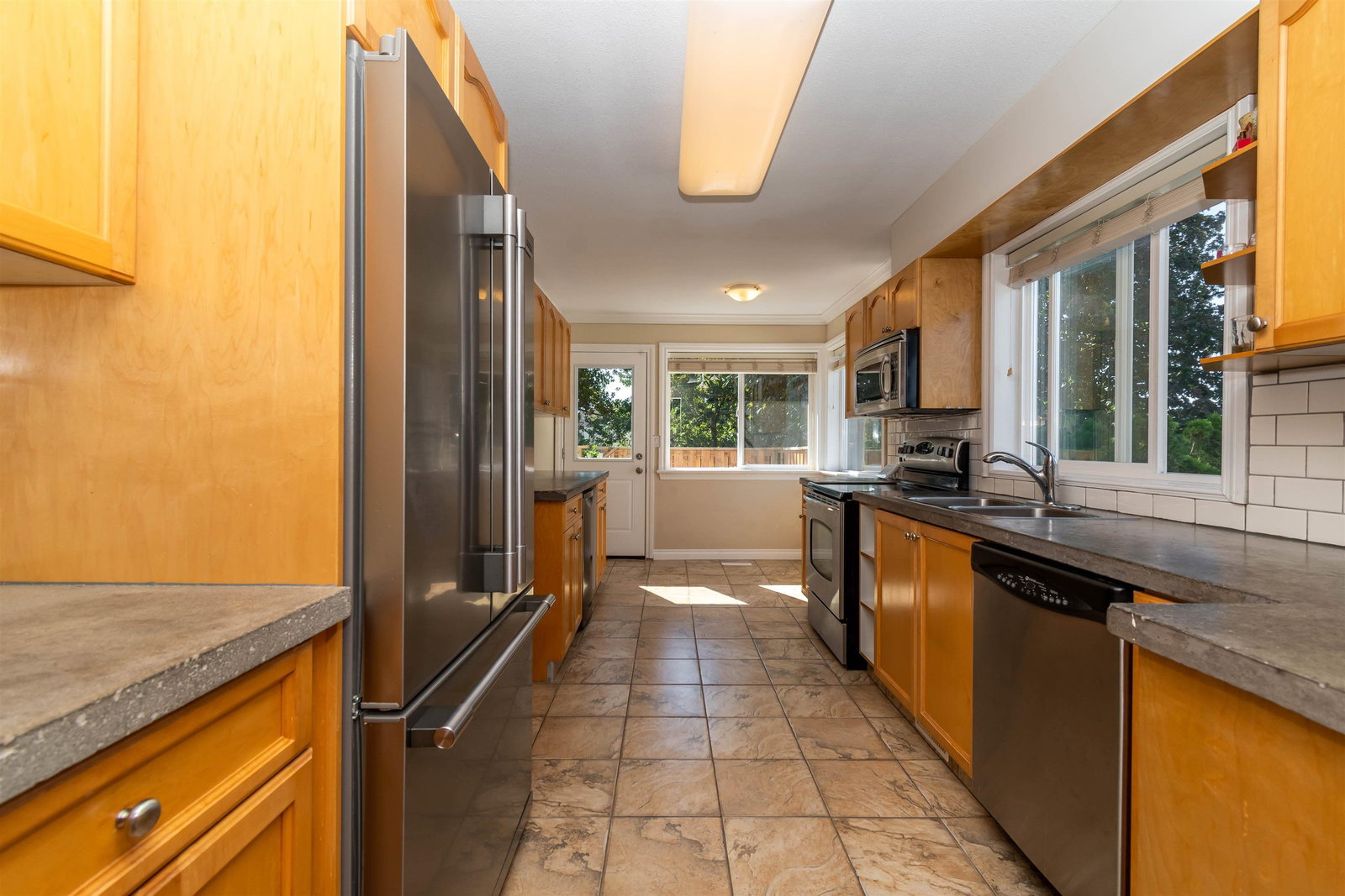 Listing Image 9