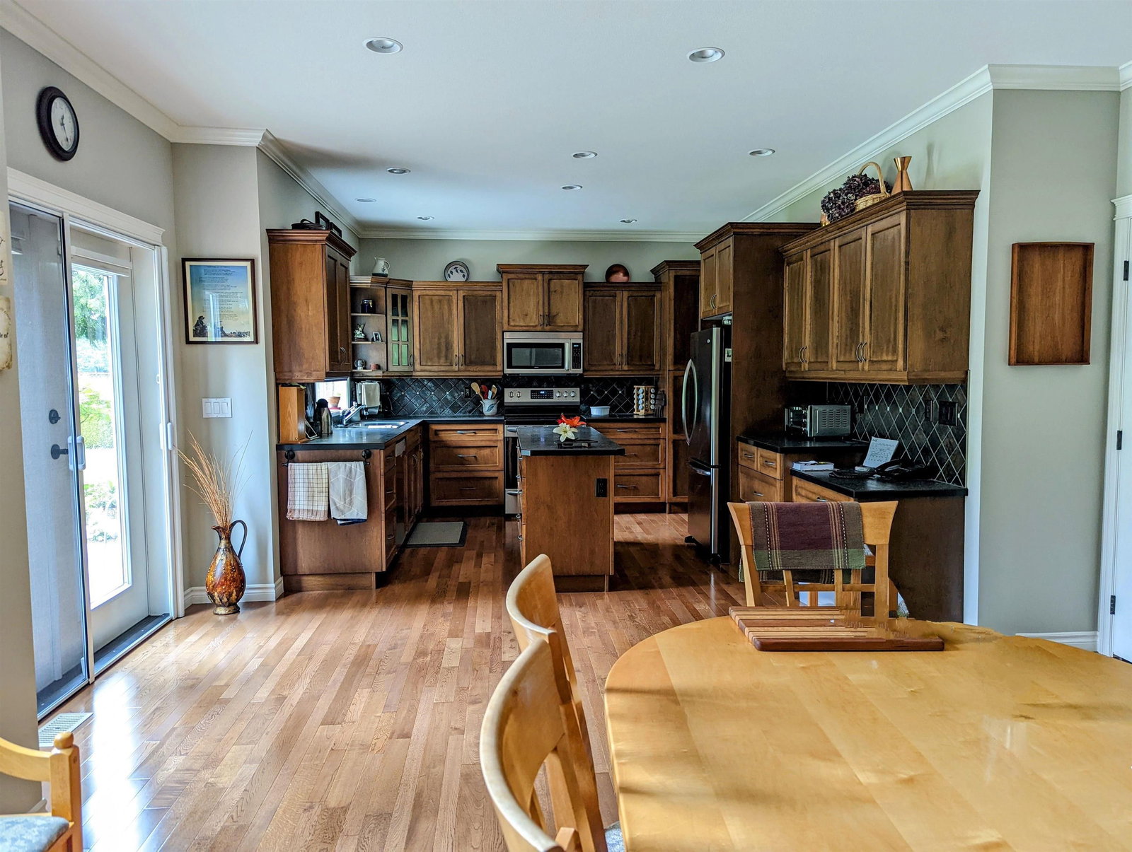 Listing Image 14