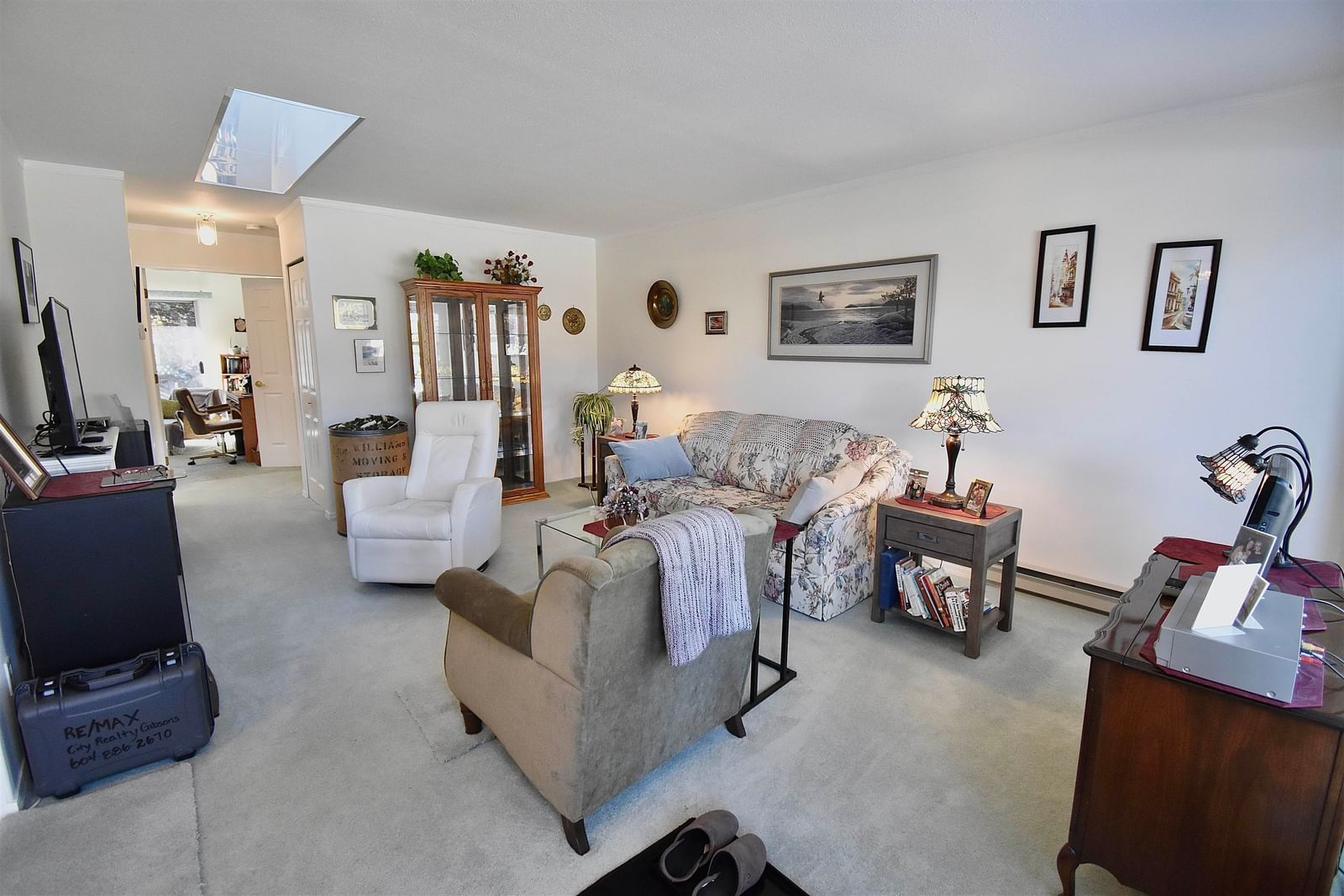 Listing Image 5