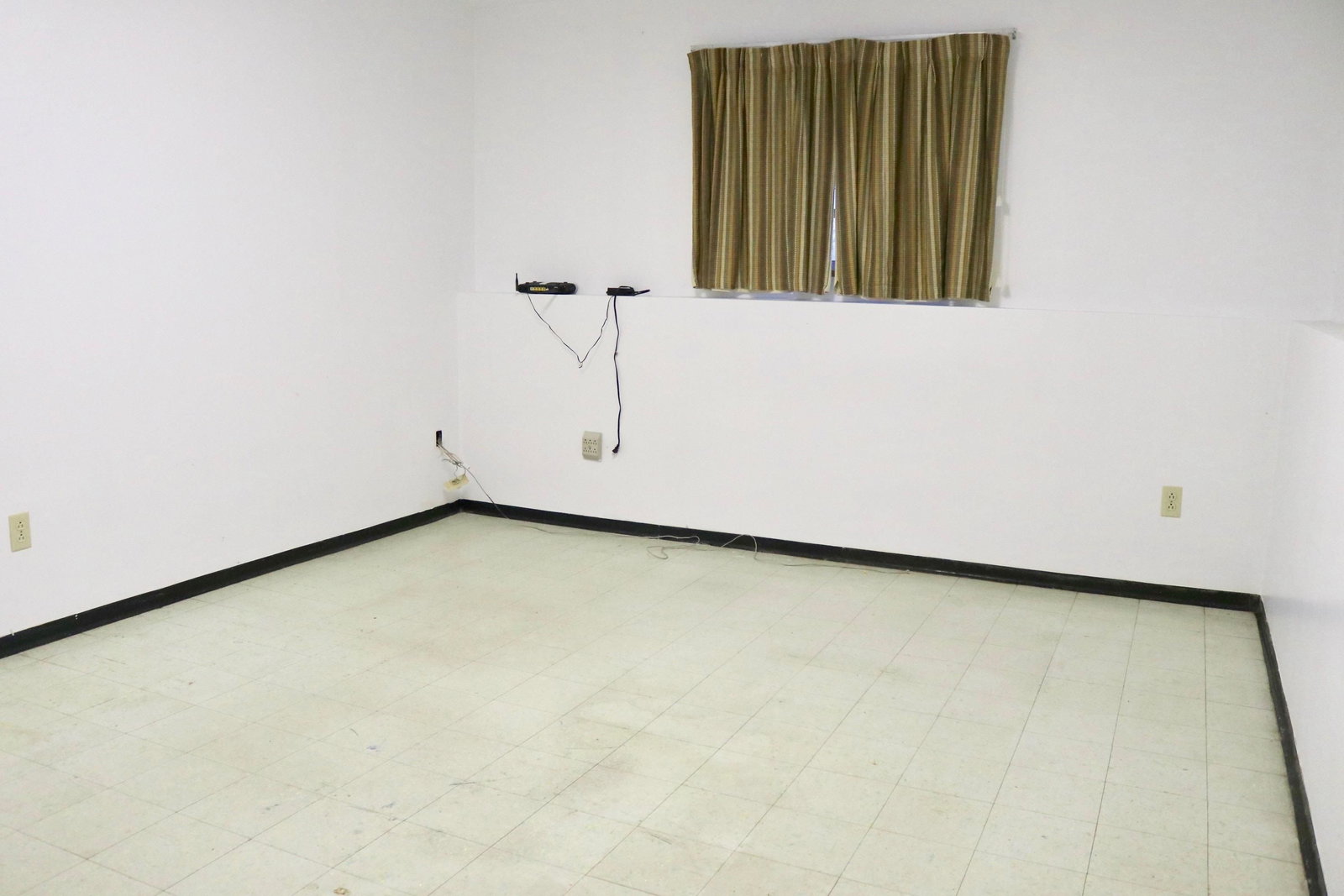 Listing Image 30
