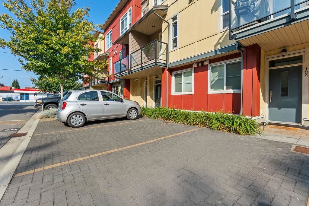 Listing Image 18