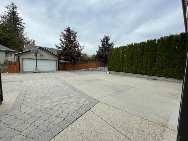 Listing Image 38