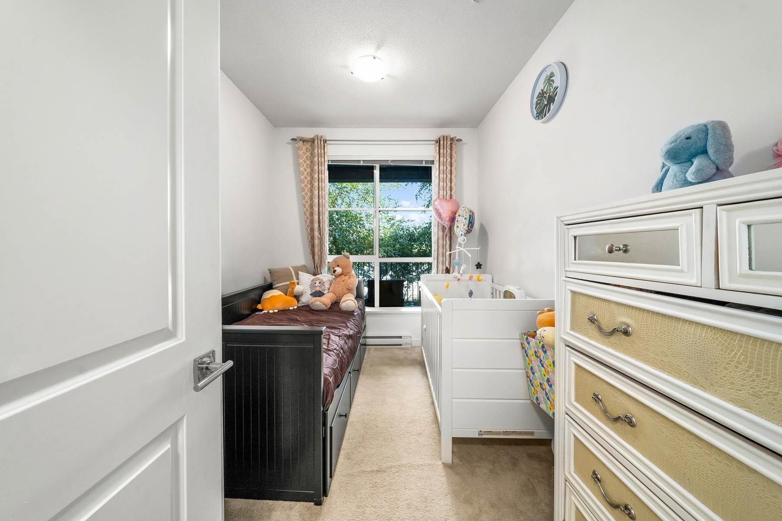 Listing Image 17