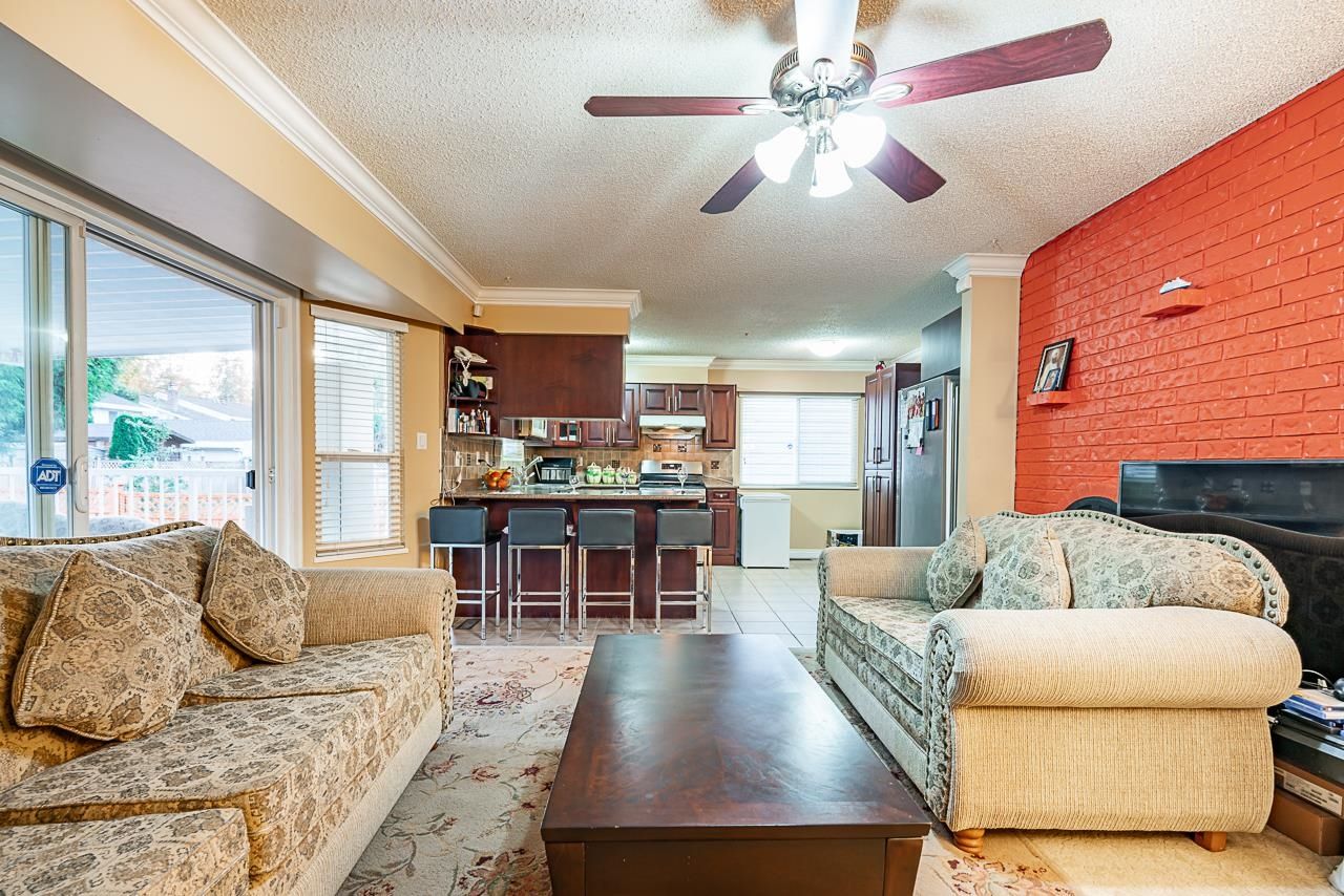 Listing Image 18