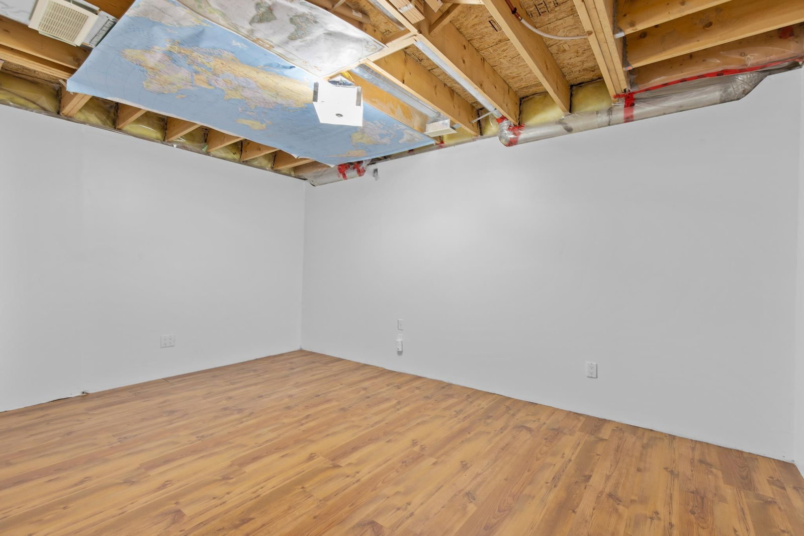 Listing Image 40