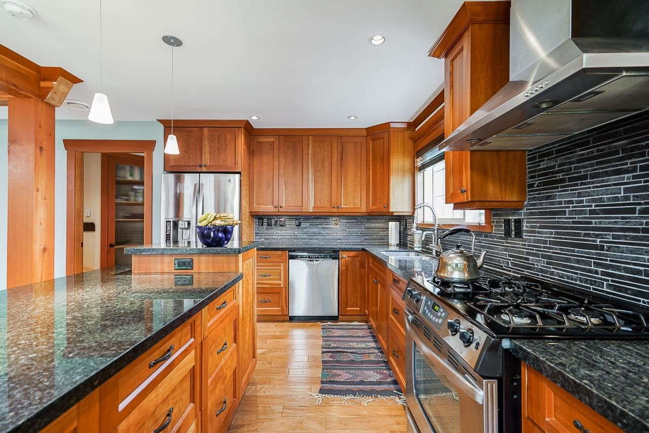 Listing Image 15