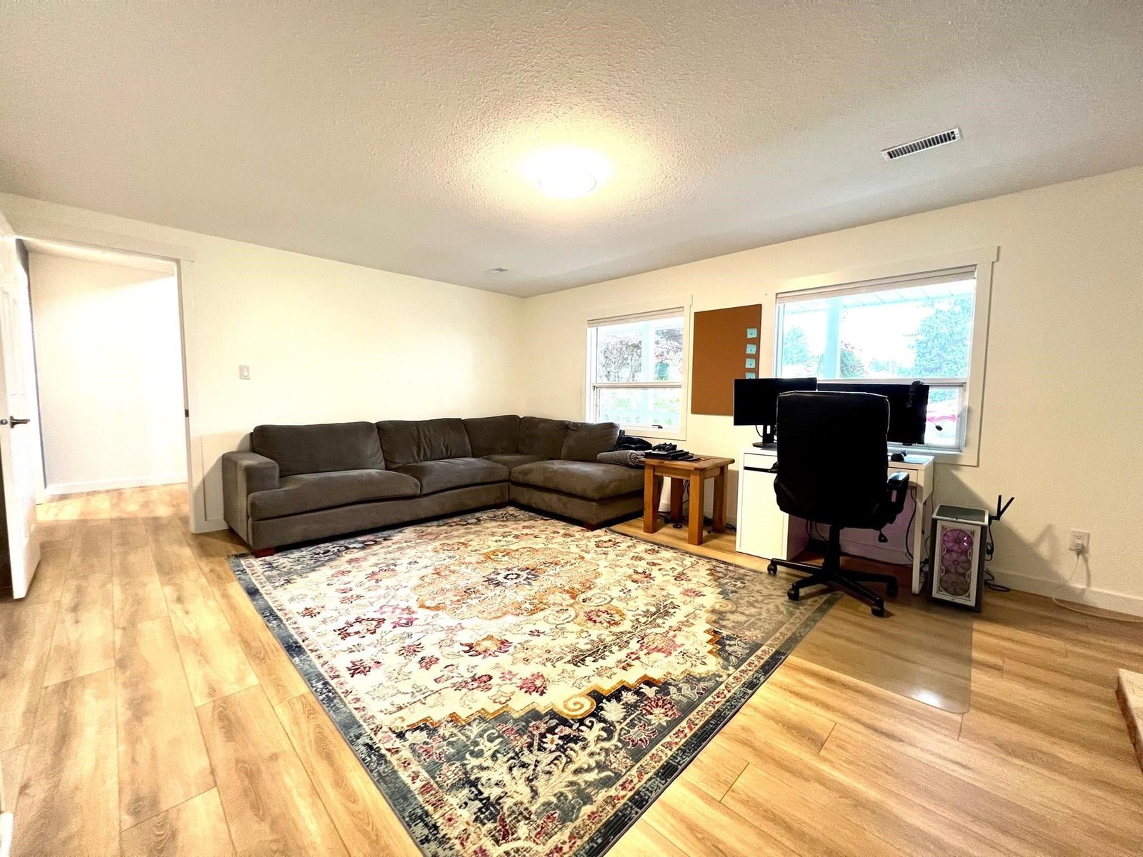 Listing Image 33
