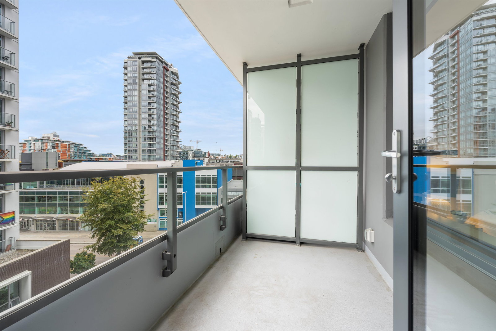 Listing Image 16