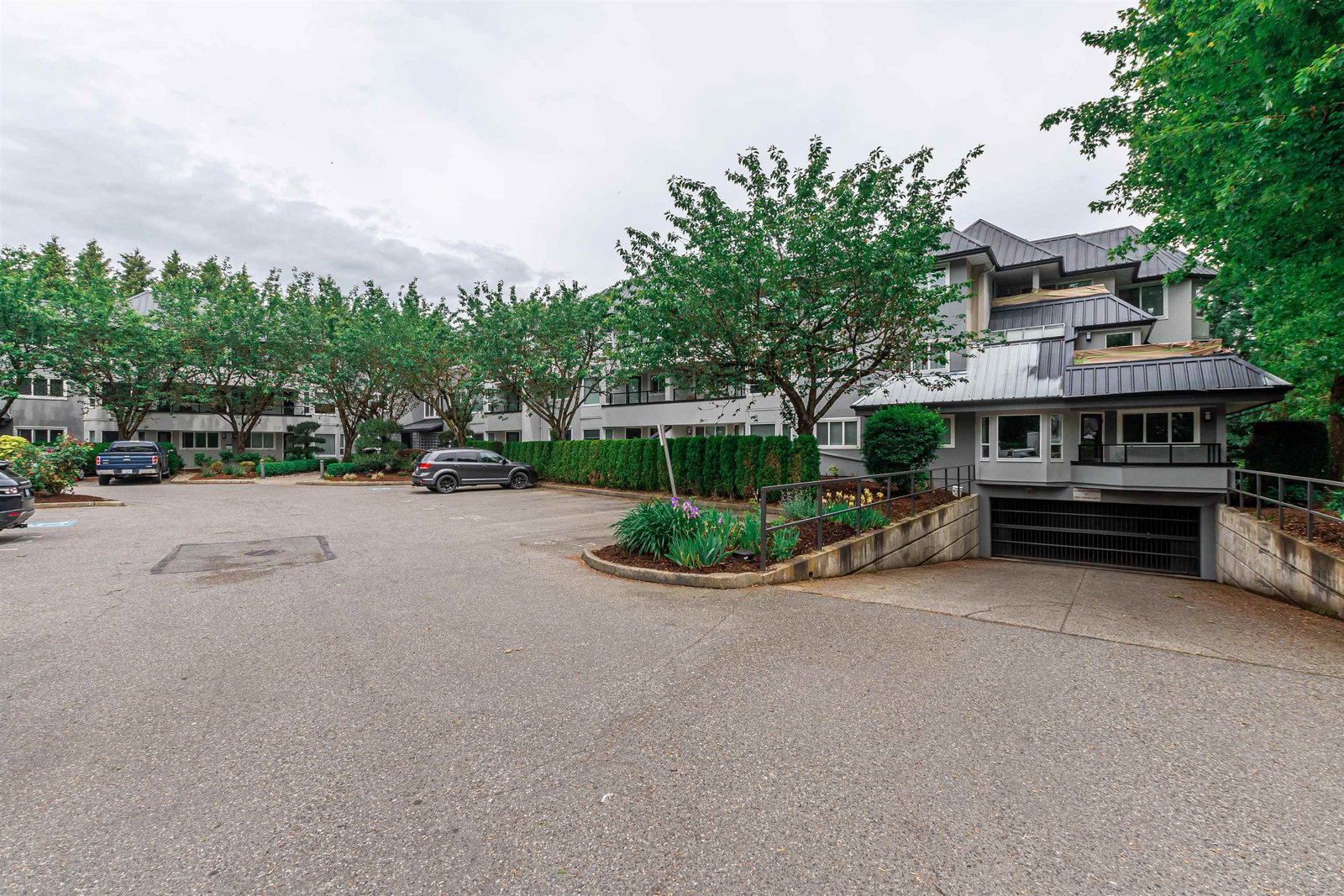 Listing Image 24