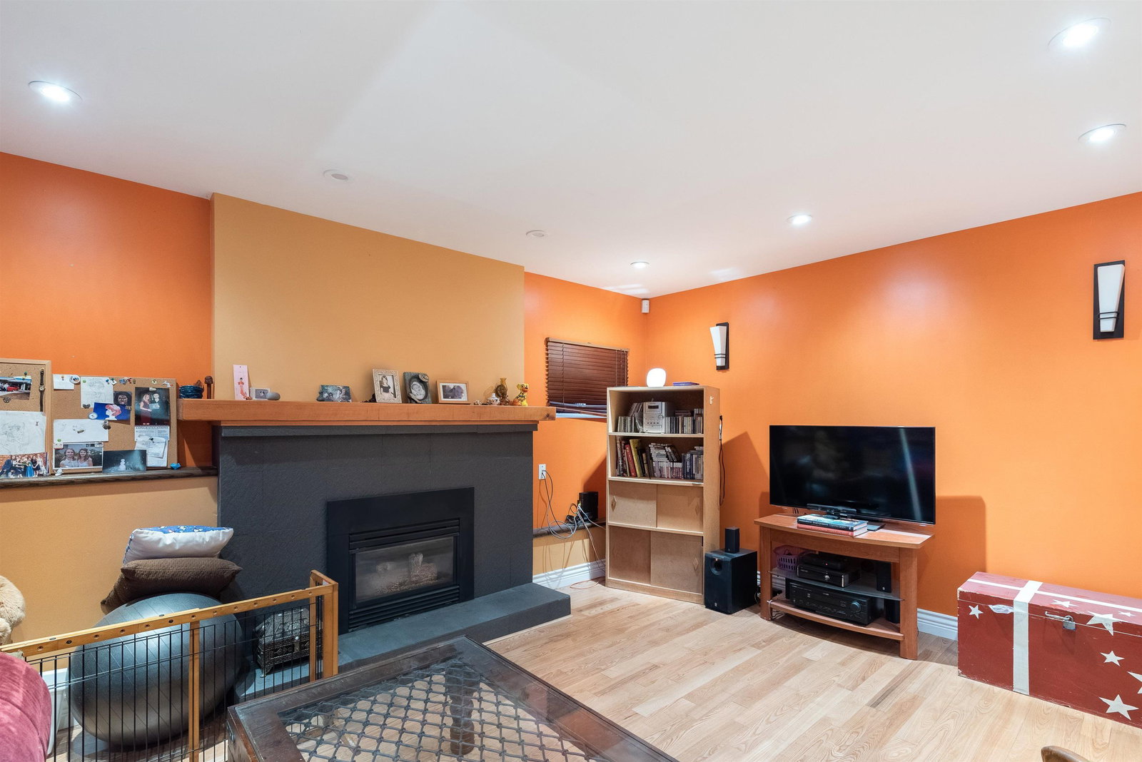 Listing Image 20