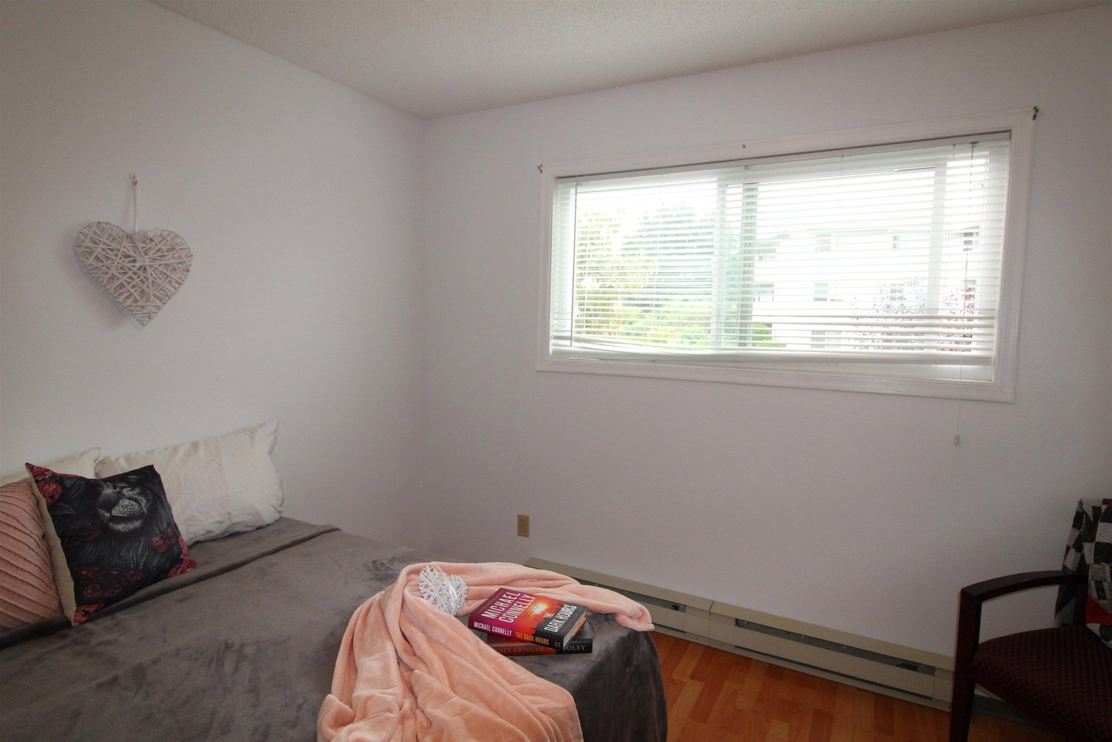 Listing Image 25