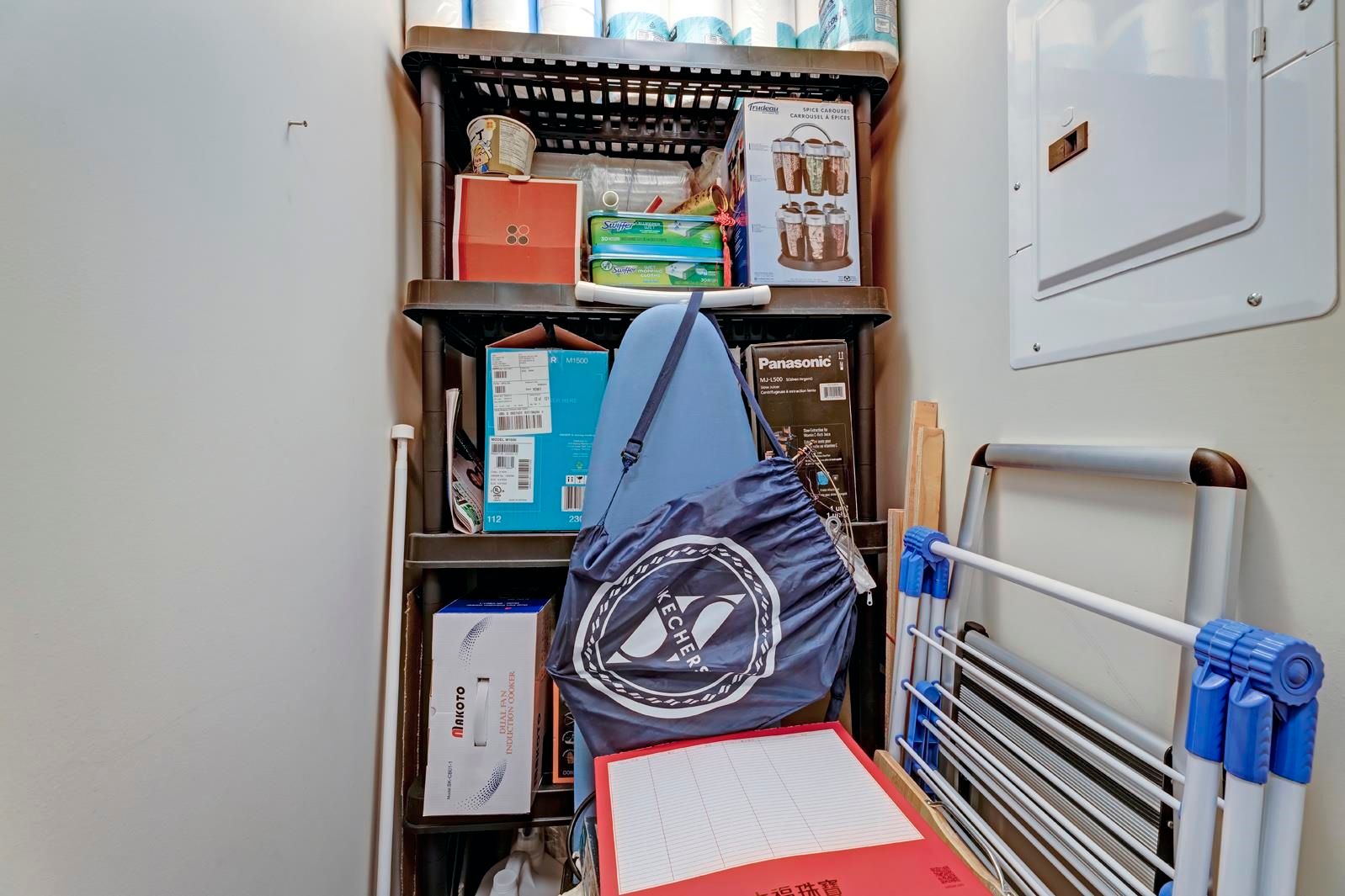 Listing Image 5