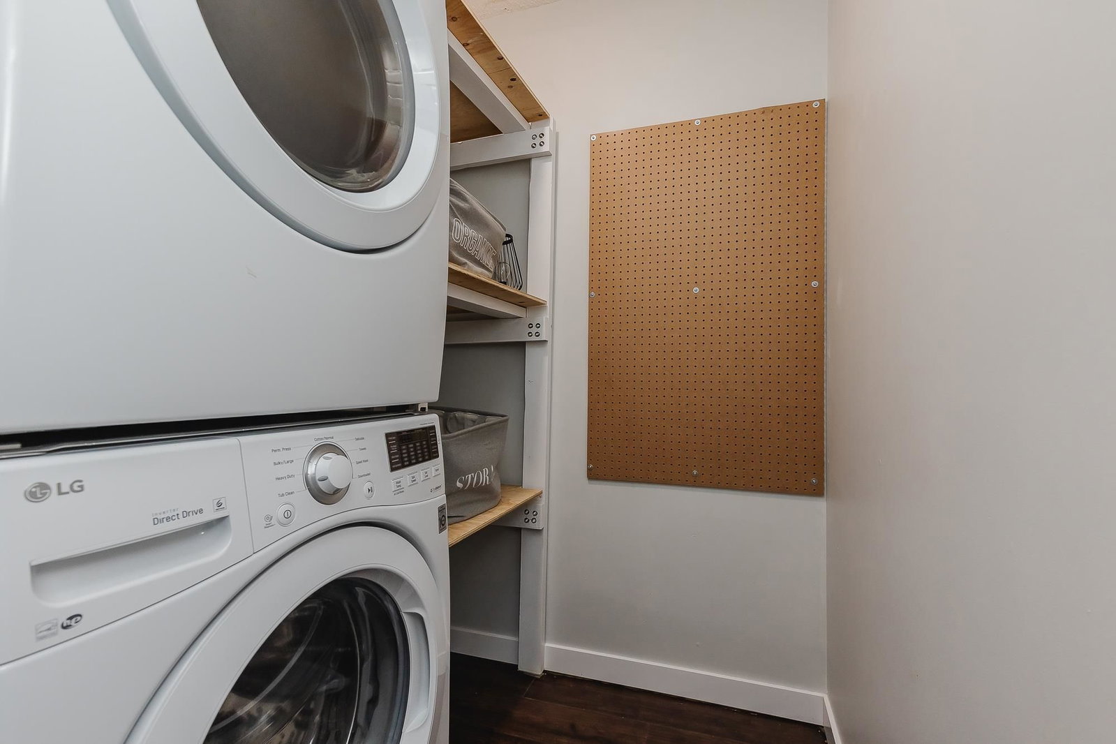 Listing Image 17