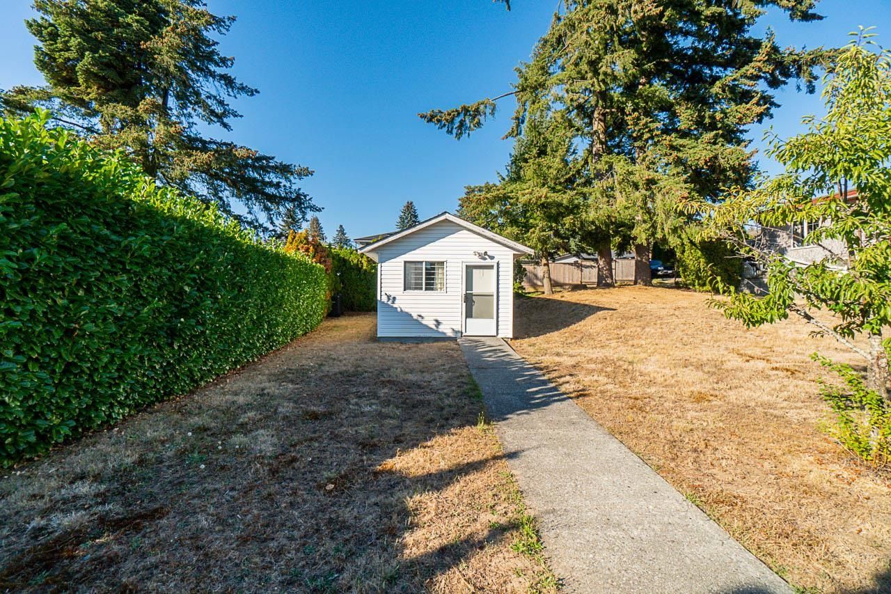 Listing Image 8