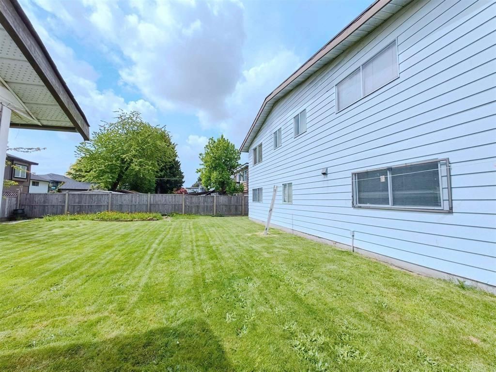 Listing photo 5