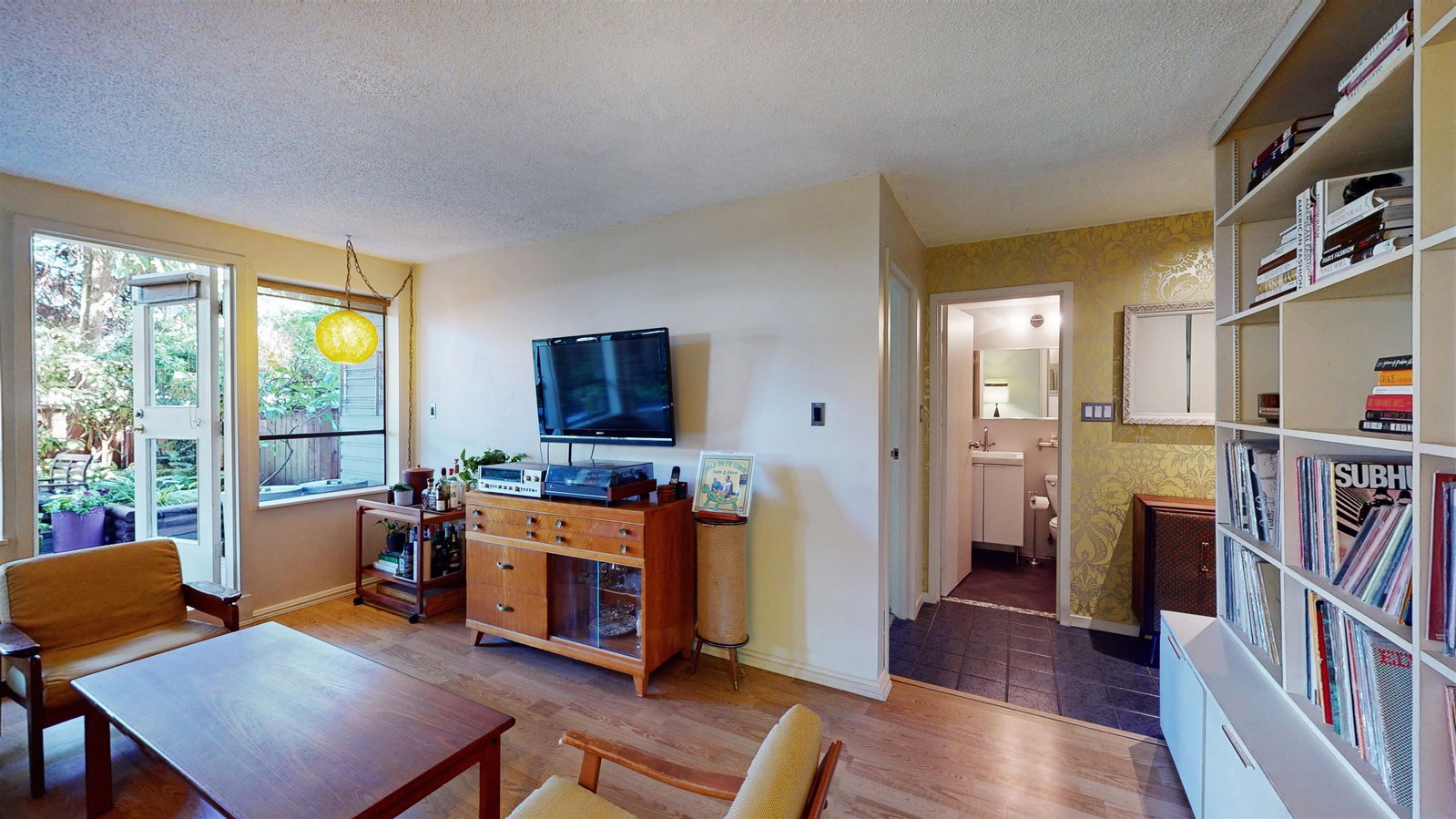 Listing Image 6