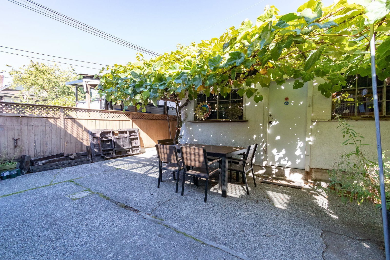 Listing Image 11