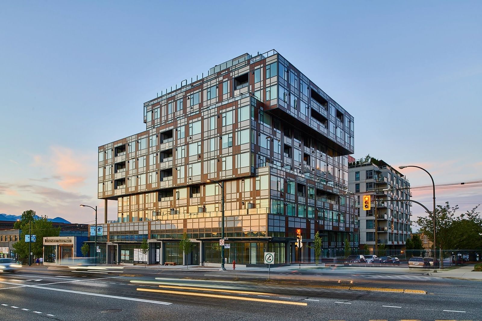 Listing Image 1