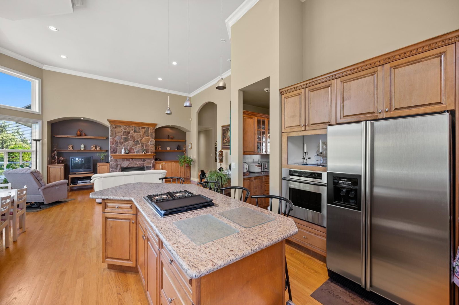 Listing Image 12
