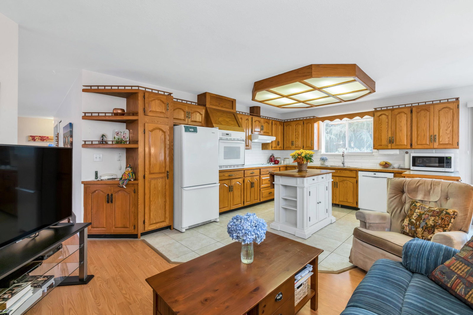 Listing Image 14