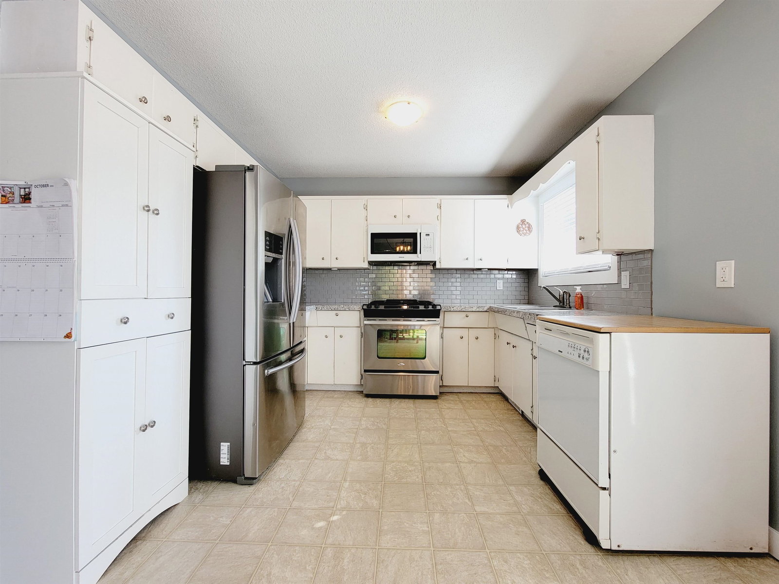 Listing Image 13