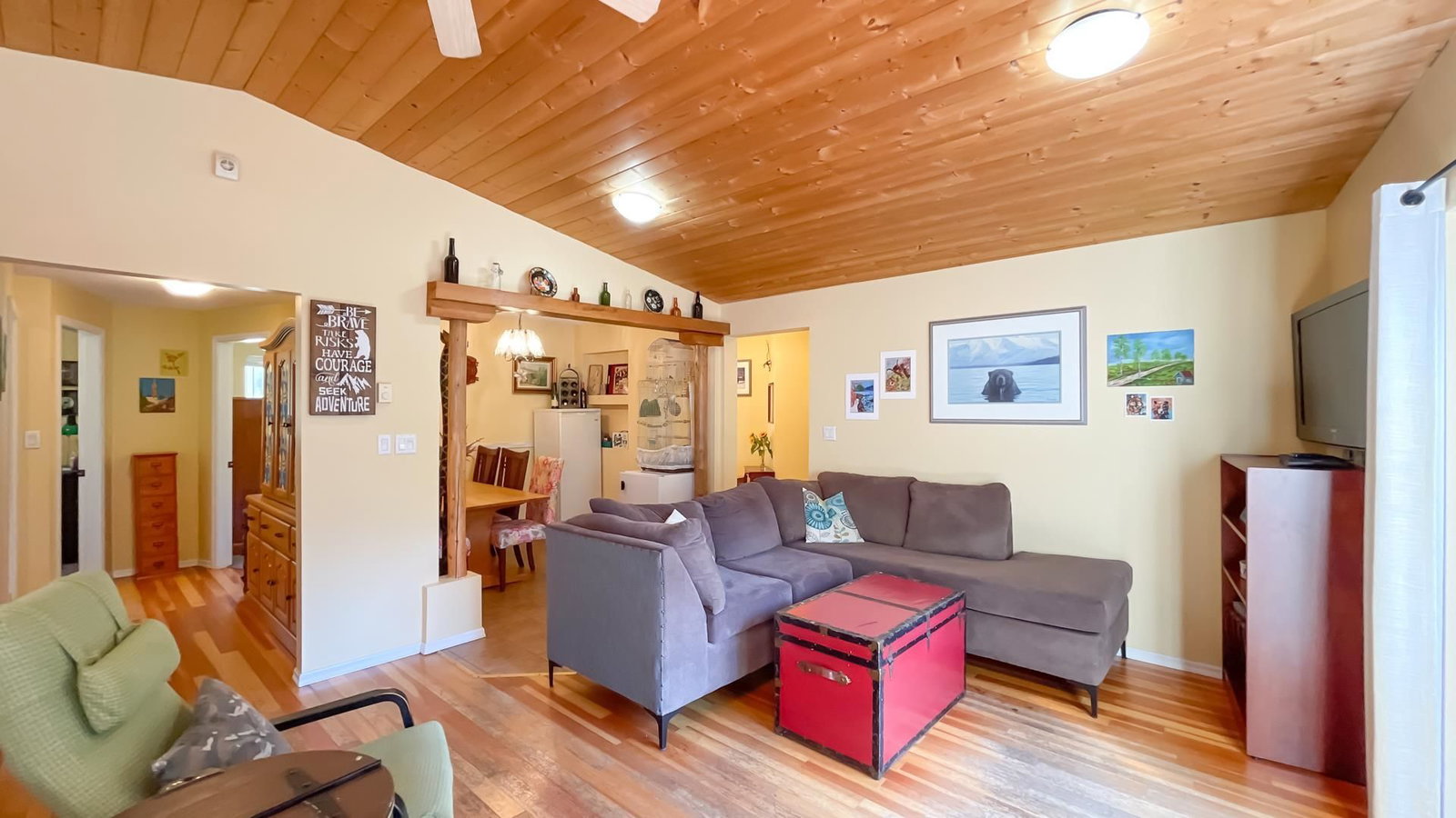 Listing Image 14