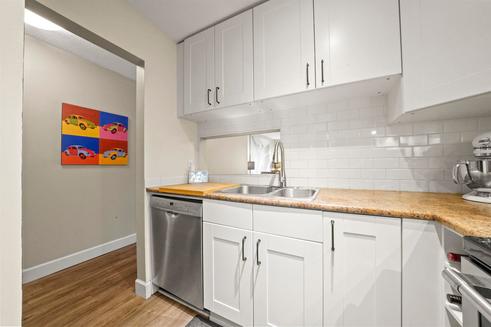 Listing Image 13