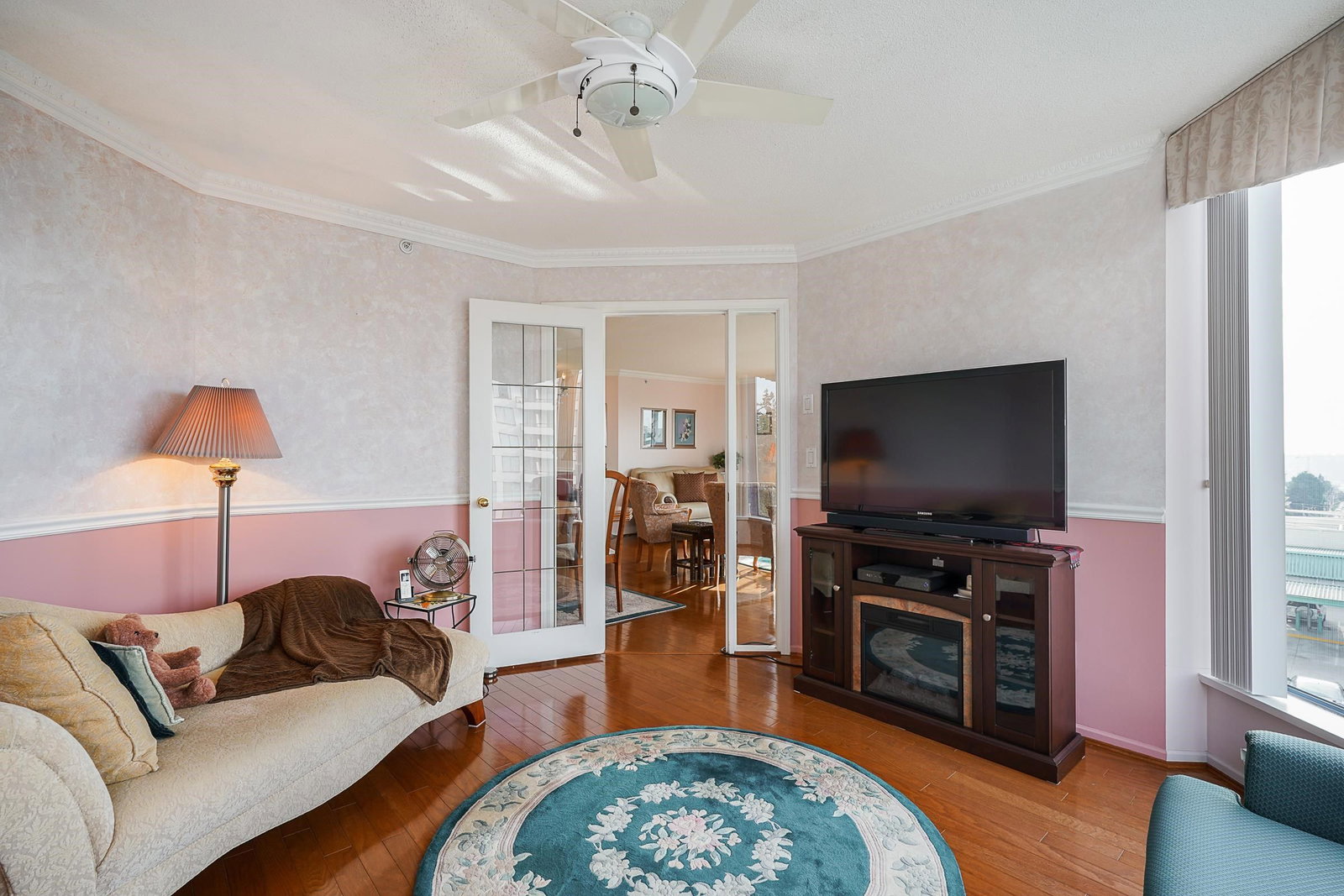 Listing Image 14