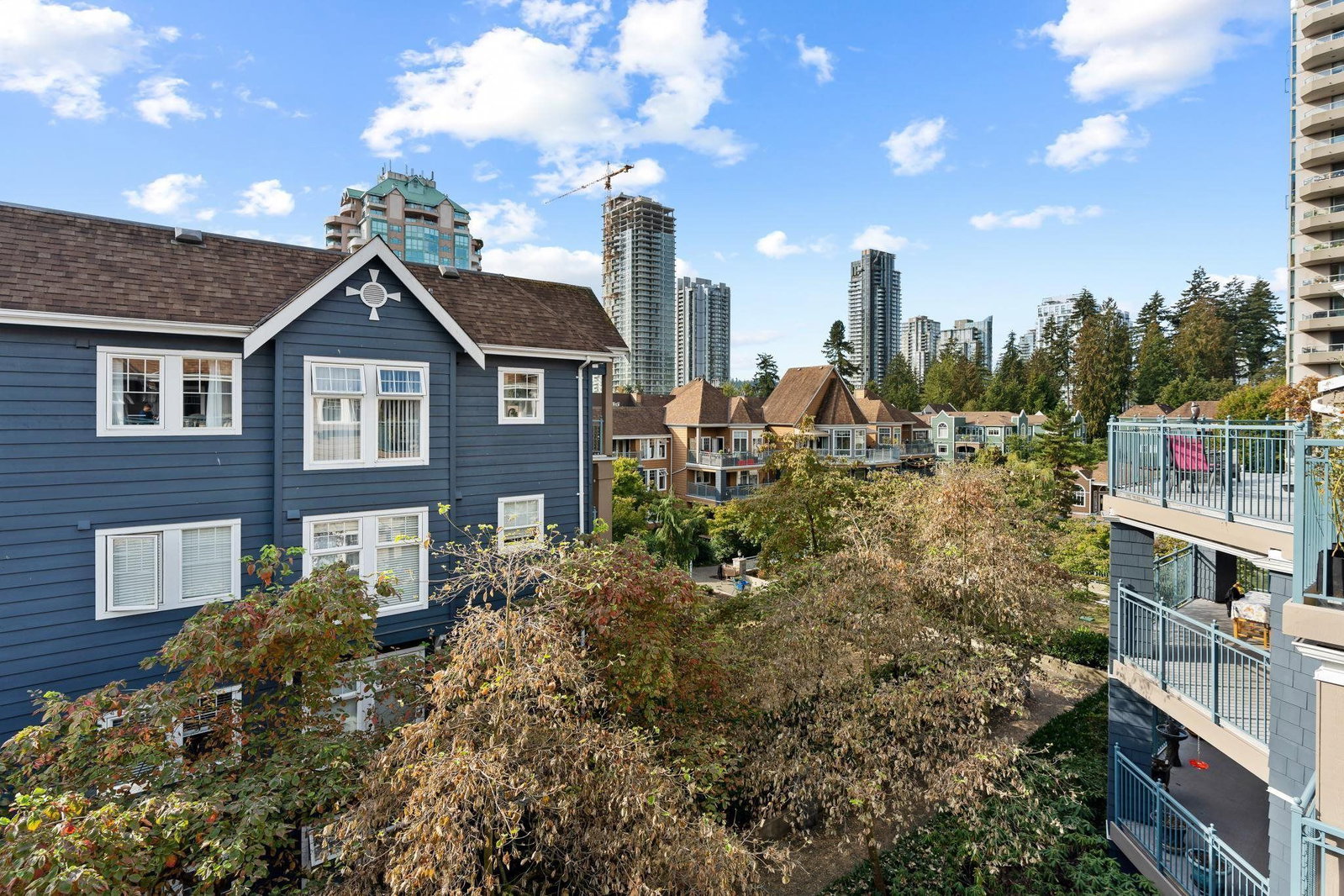 Listing Image 8