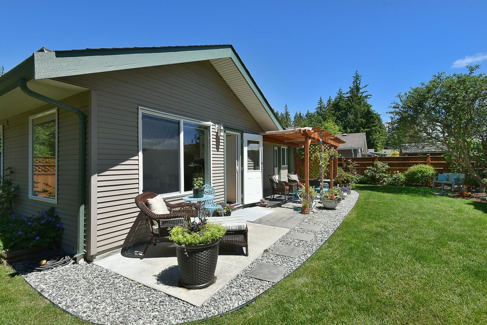 Listing Image 15
