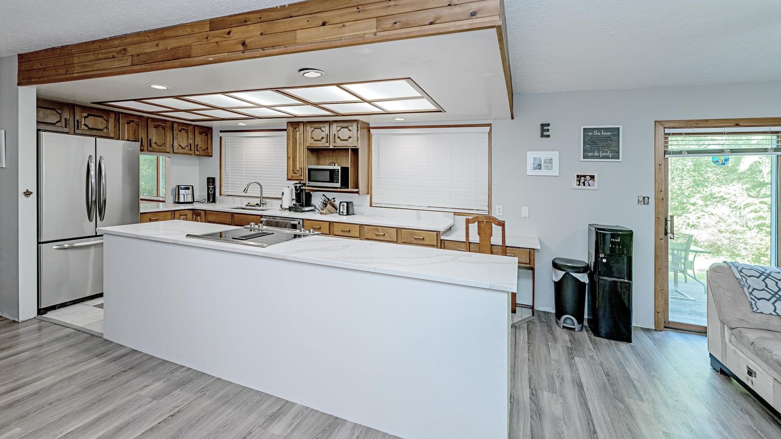 Listing Image 9