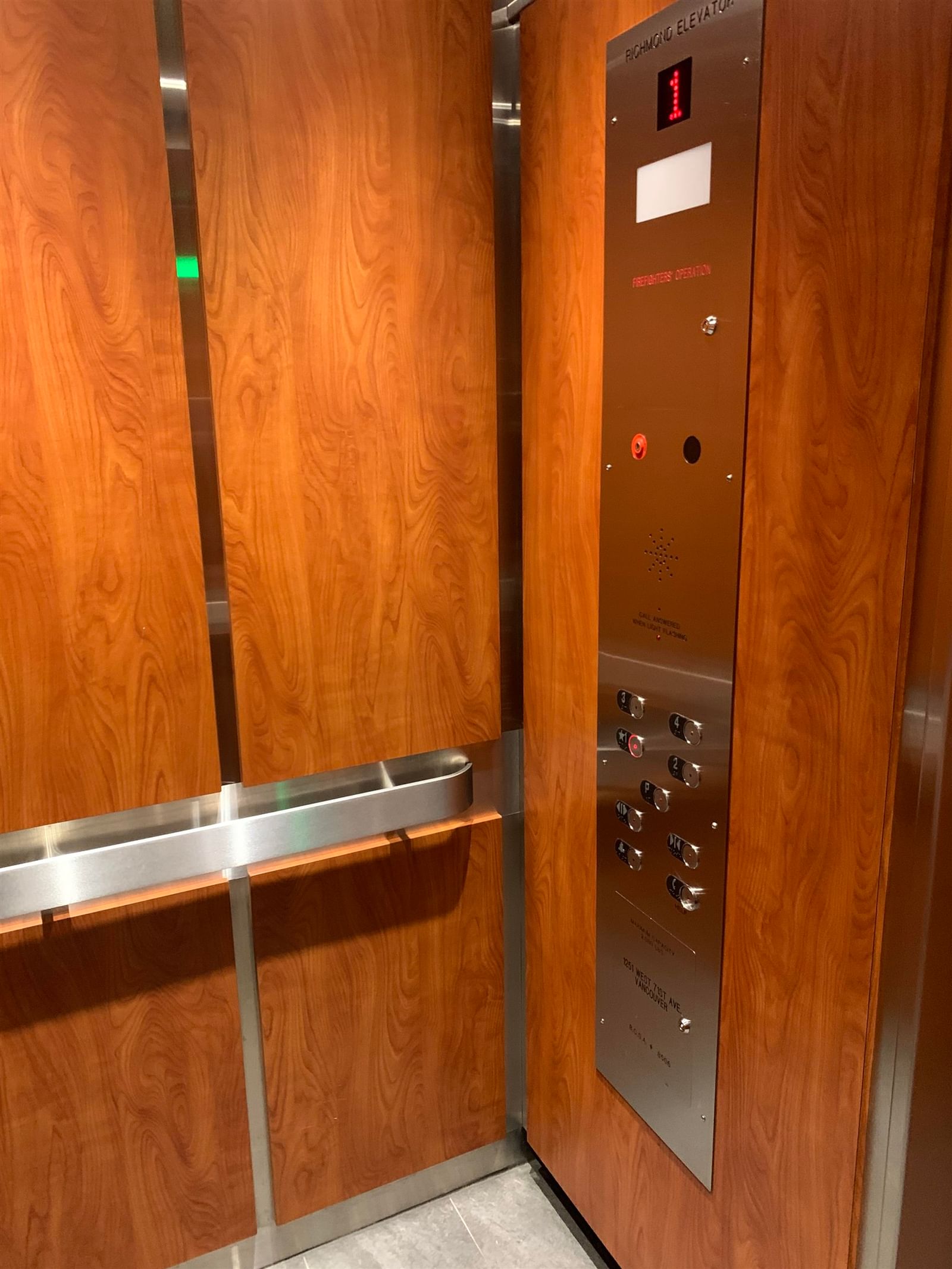 Listing Image 12