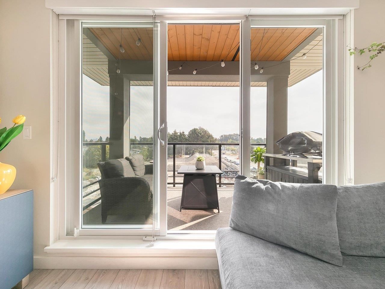 Listing Image 11