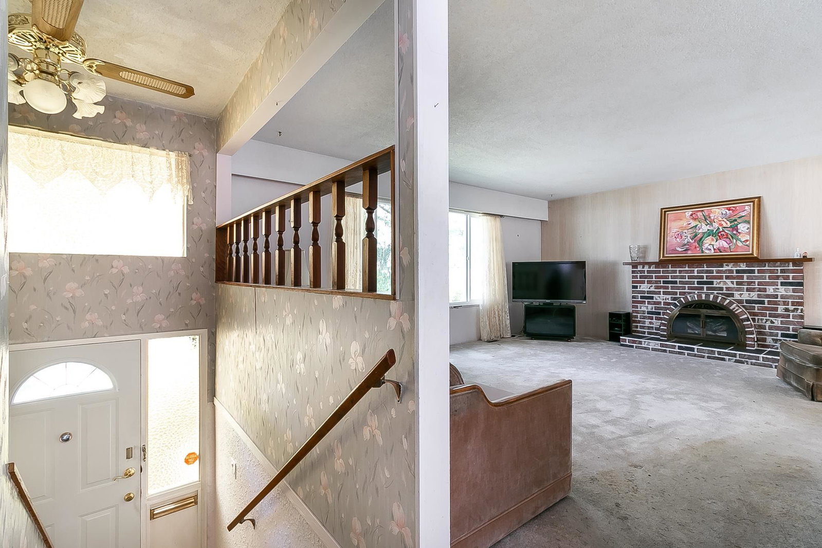 Listing Image 4