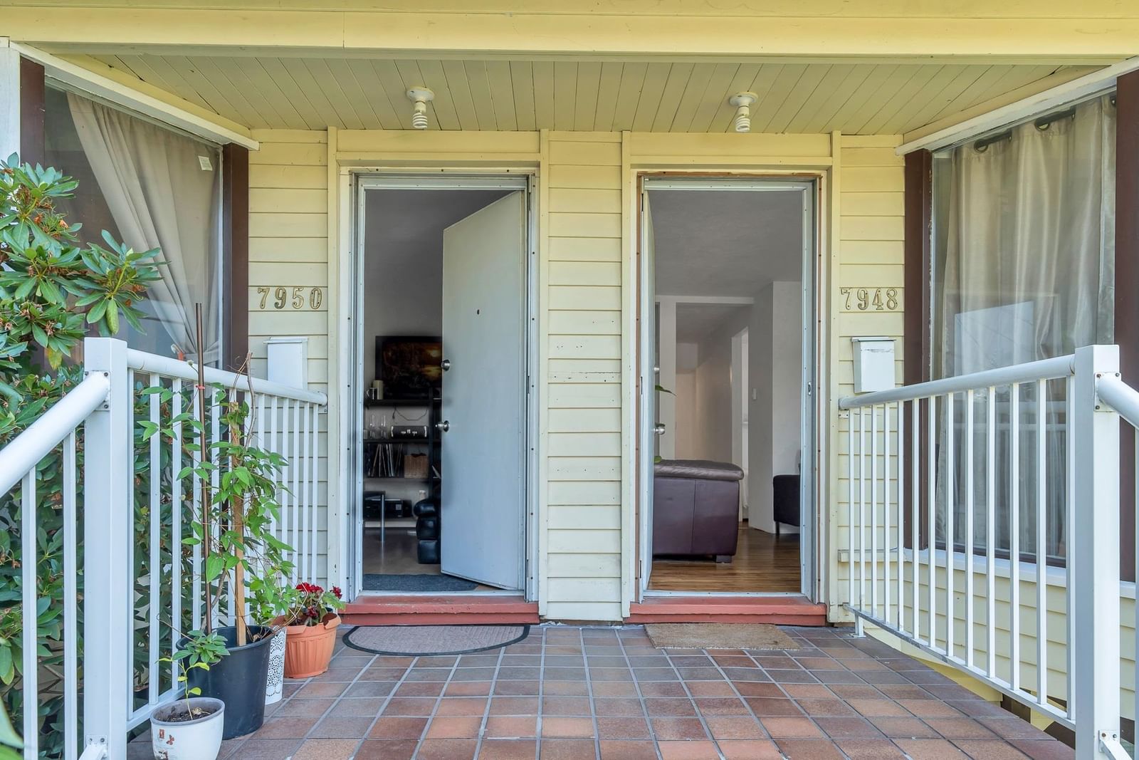 Listing Image 3