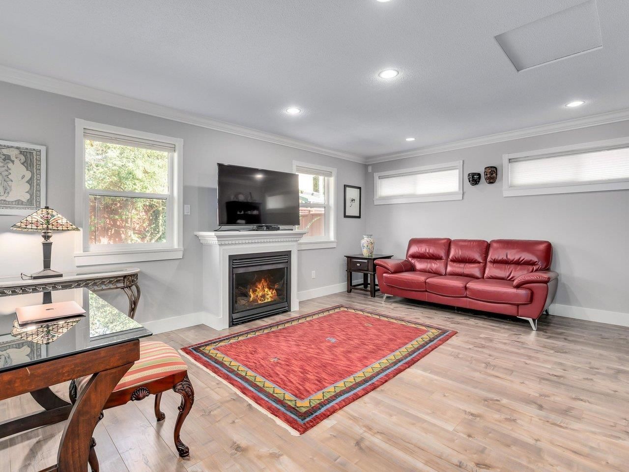 Listing Image 15