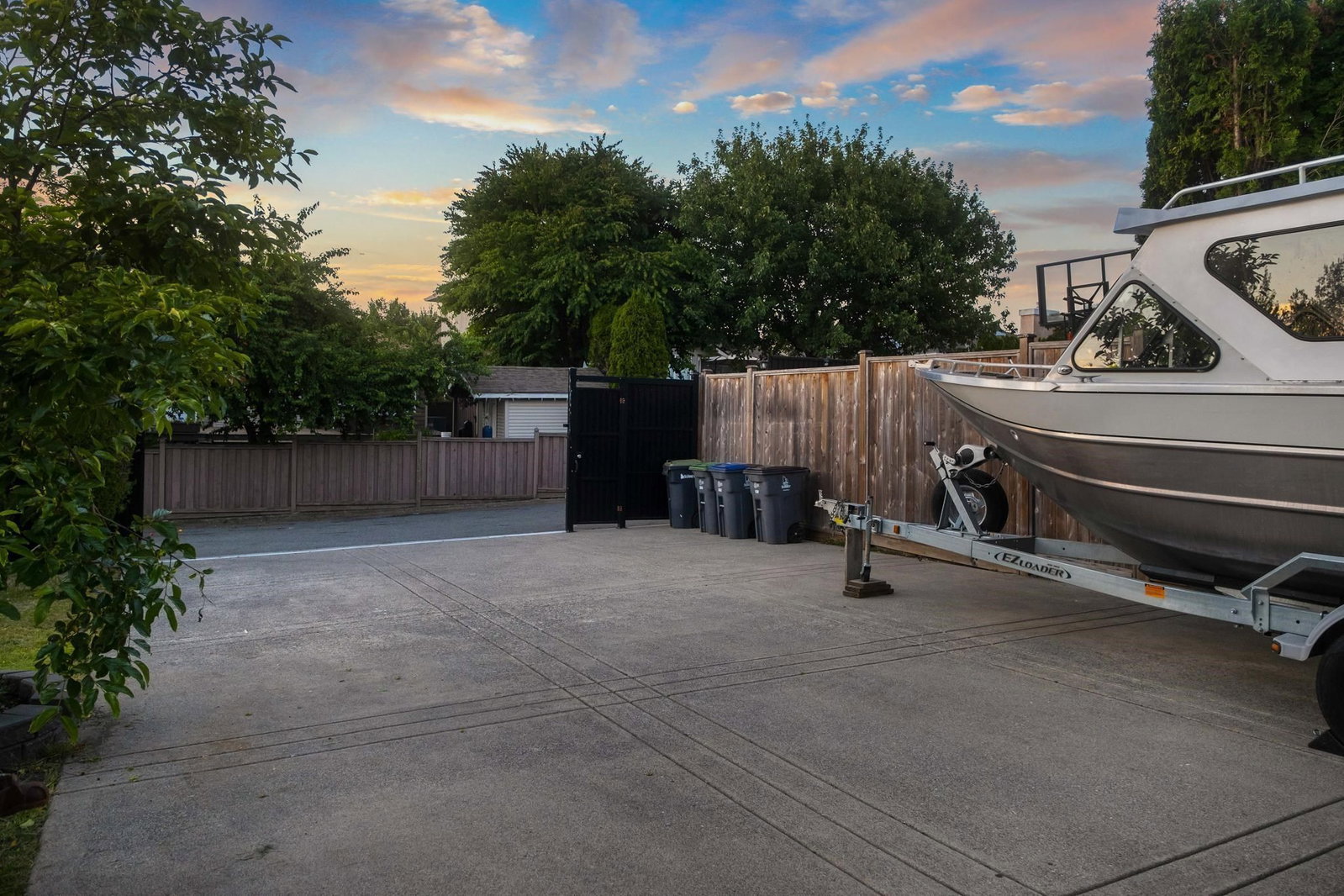 Listing Image 32