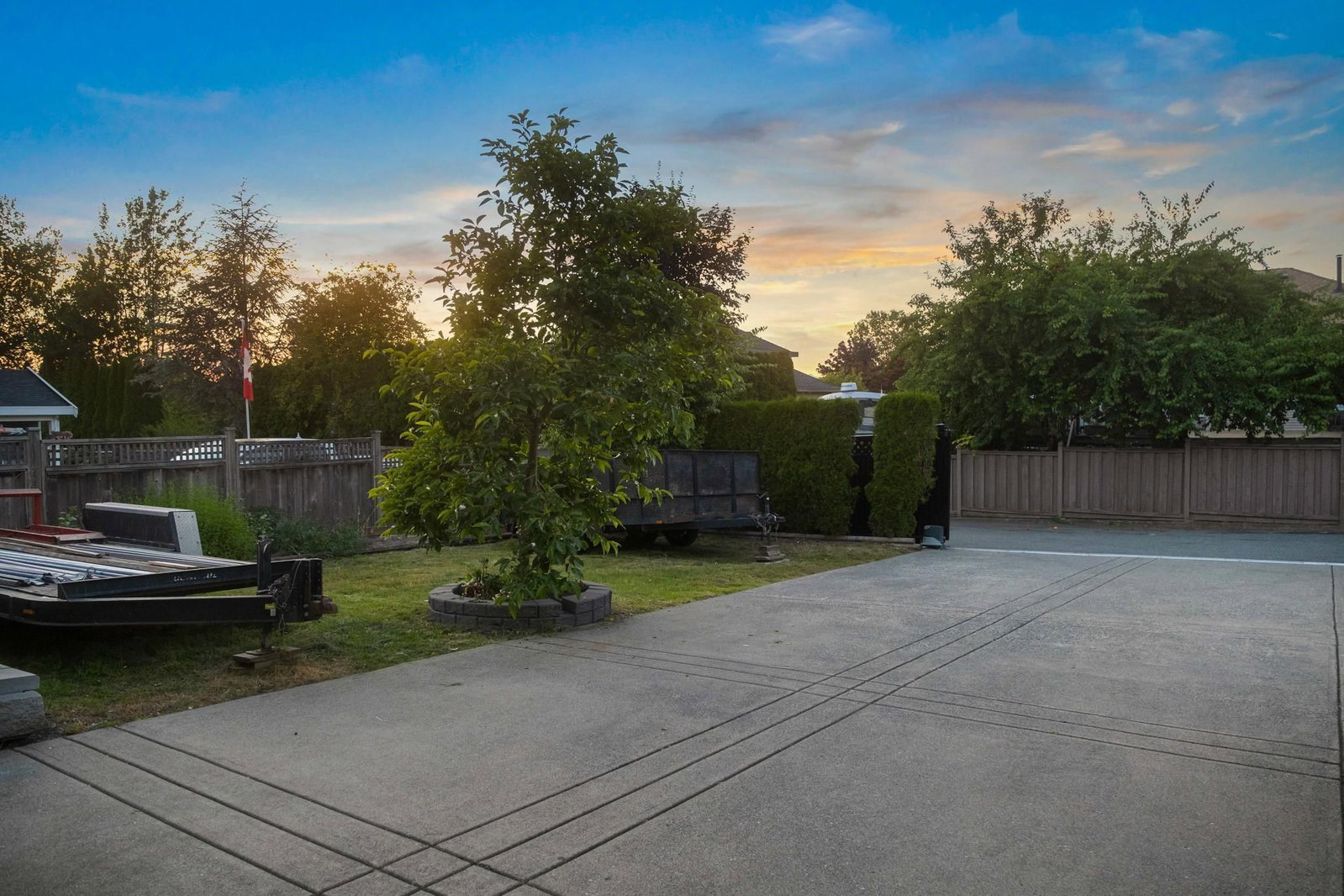 Listing Image 36