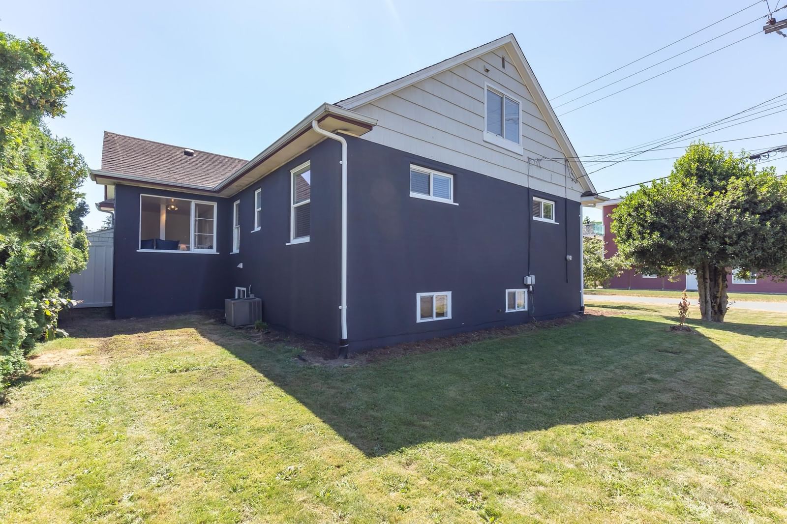 Listing Image 40