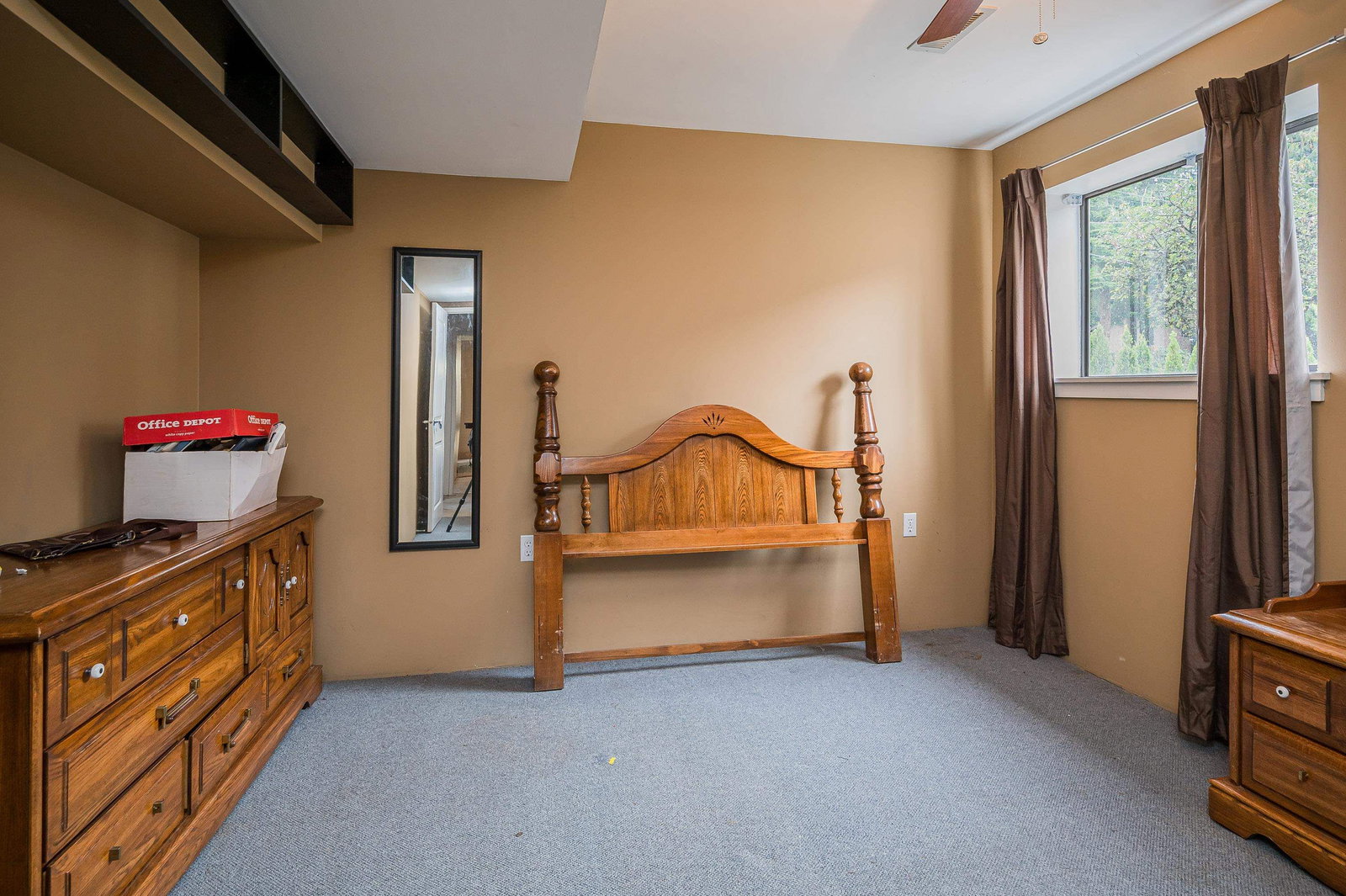 Listing Image 23